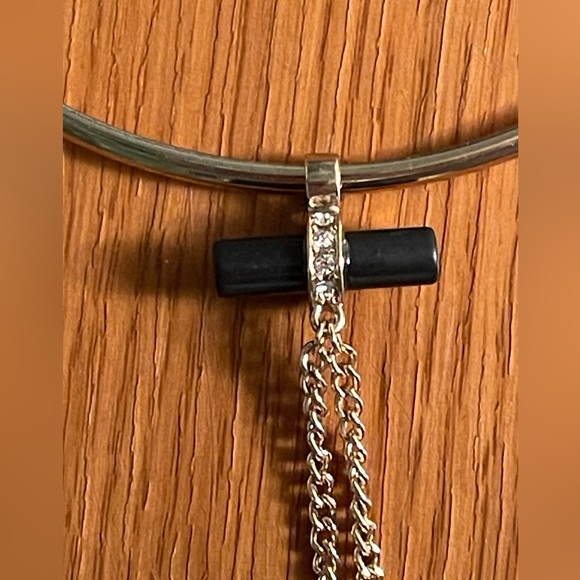 Gold Tone choker/lariat necklace. - Picture 2 of 3